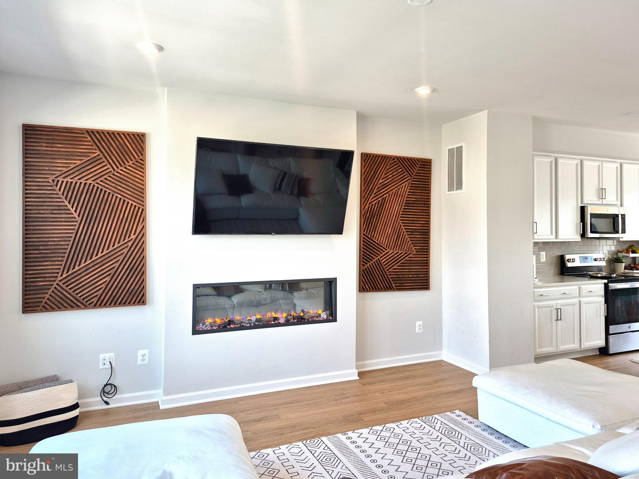 PLEASANT GREEN - Residential Lease