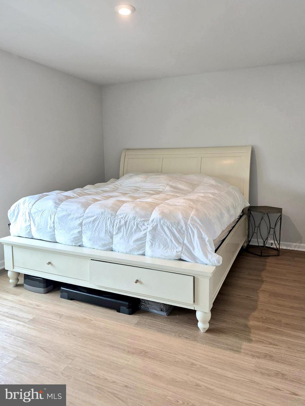 PLEASANT GREEN - Residential Lease