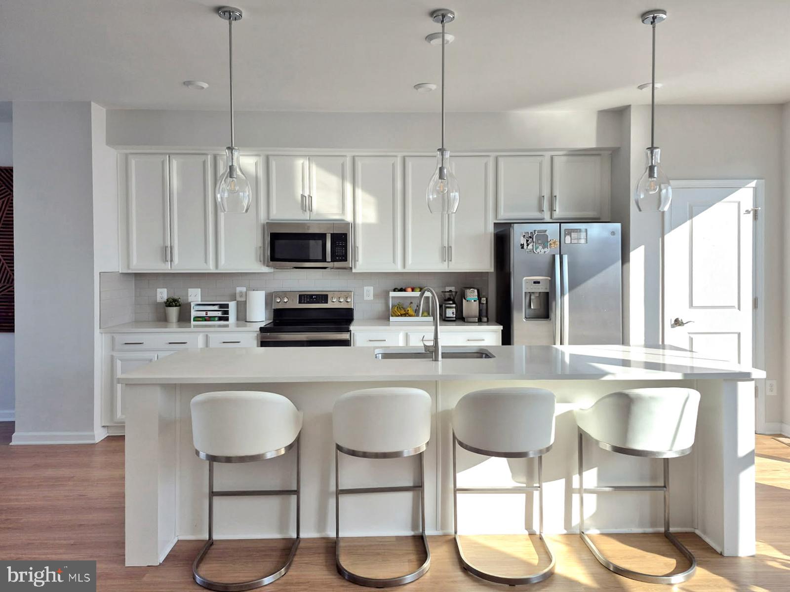 PLEASANT GREEN - Residential Lease