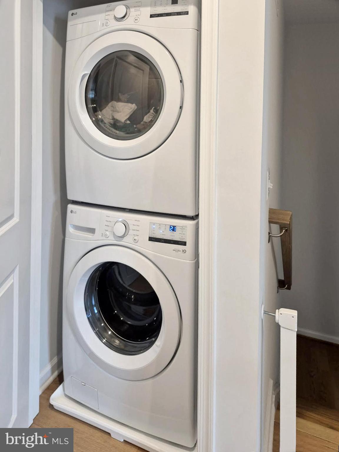 PLEASANT GREEN - Residential Lease