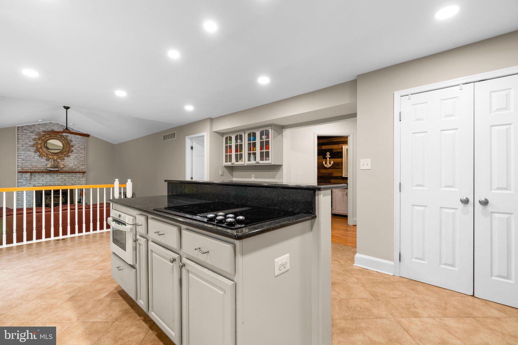 CROSSPOINTE - Residential