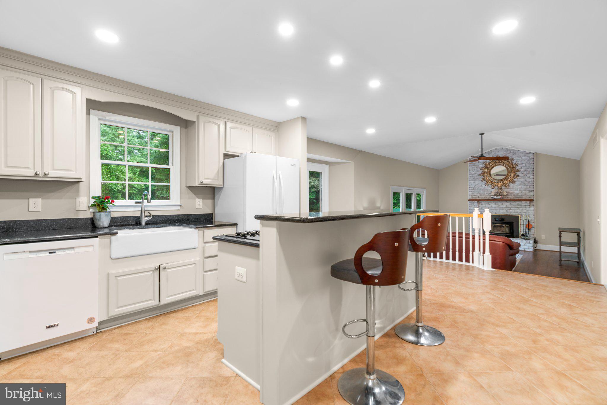 CROSSPOINTE - Residential