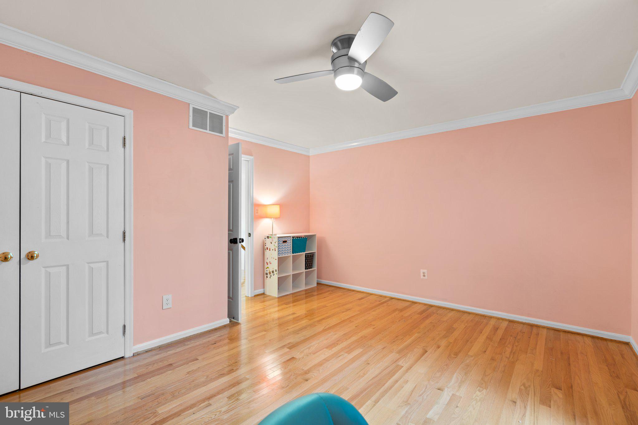 CROSSPOINTE - Residential