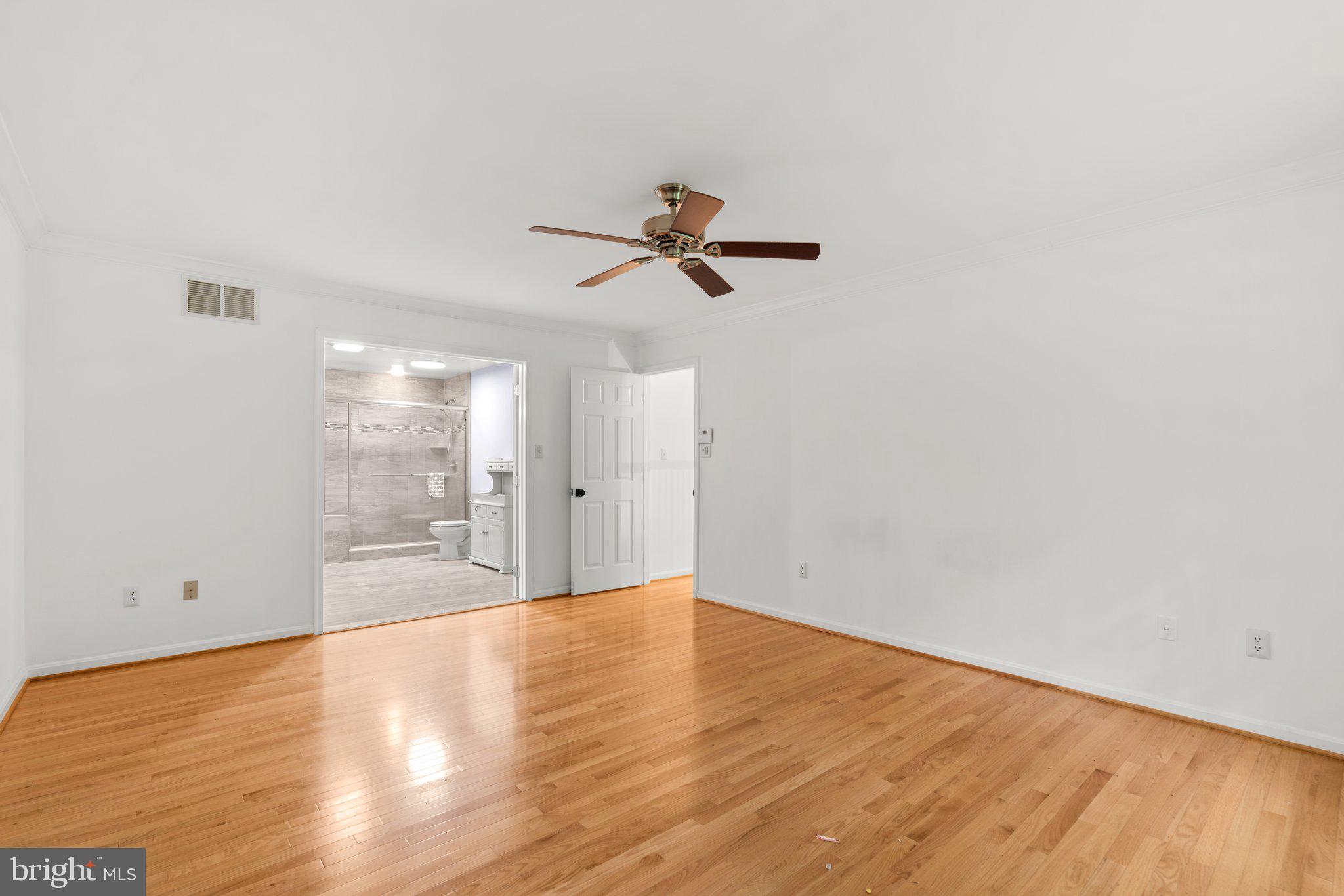 CROSSPOINTE - Residential