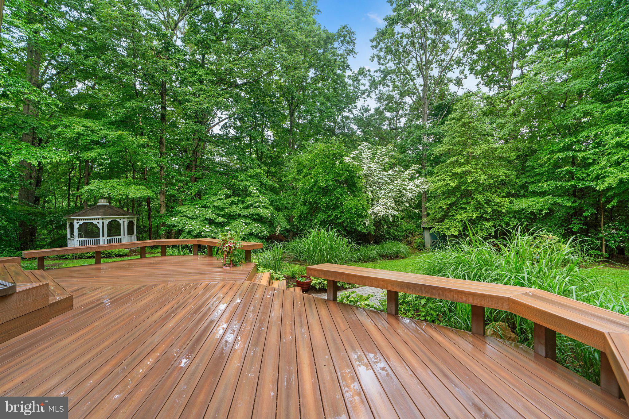 CROSSPOINTE - Residential