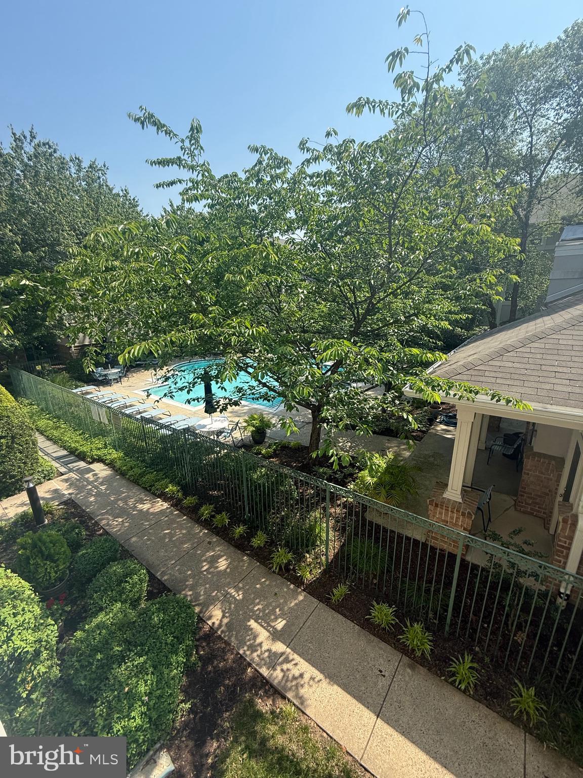 OAK PARK - Residential Lease