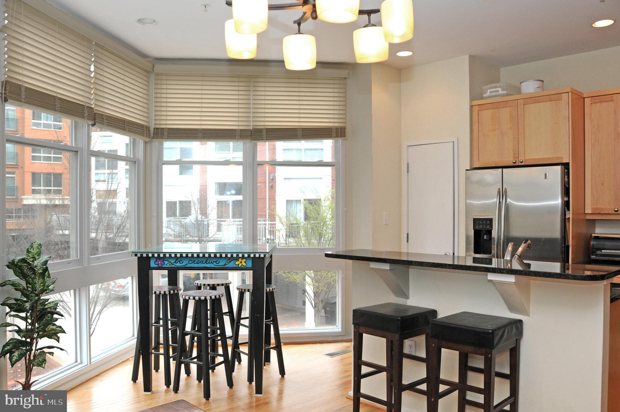 18 WEST - Residential Lease