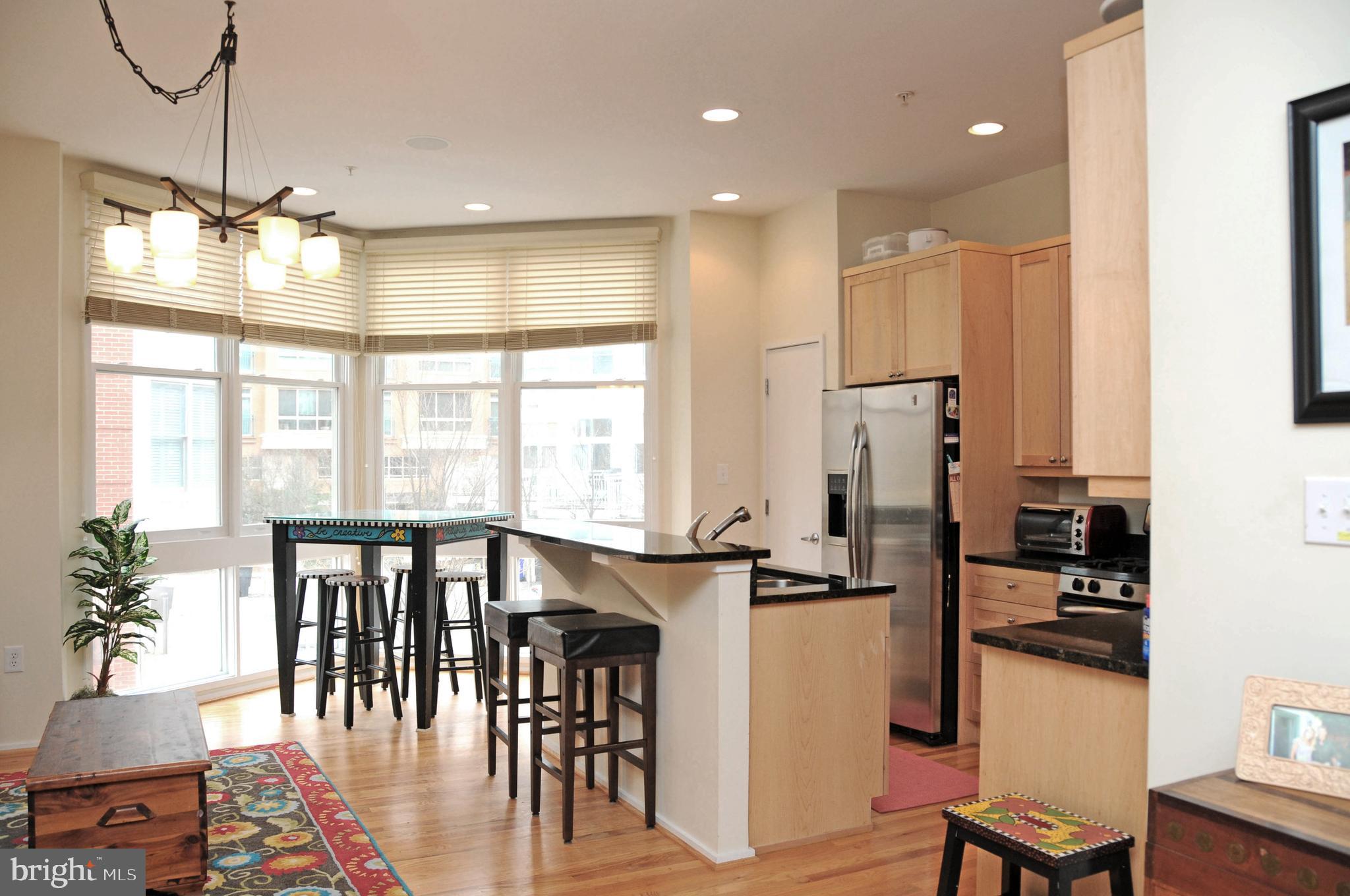 18 WEST - Residential Lease