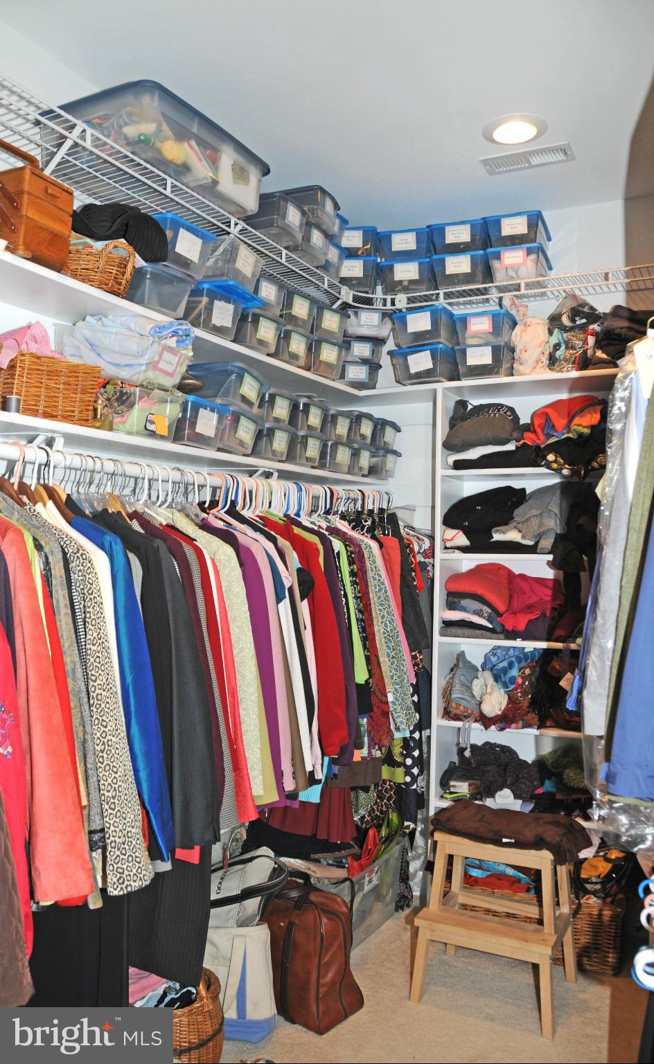 18 WEST - Residential Lease