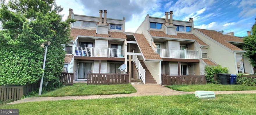 Price Reduced! Spacious one level 2 bedroom  1 full bath condo  with  hardwood floor in living and dining room New flooring on both bedrooms  Living room with fireplace and Dining room with ceiling fan   Freshly Painted,  Stove,  Washer Dryer Balcony and Patio on both front and back of the unit  Both overlook the common areas  2 large storages
Easy access to Dulles Airport, Rt 28 and and Rt 7. Silver line Metro less than 2 miles away! Bus Stops on street Minutes to Shopping Centers Two assigned parking spaces #48  Walking distance to Clubhouse and O&D bike trail! Condo fee includes all exterior and water! Seller is very motivated, Open to Negotiate  Make an Offer!
Settlement company preferred Cardinal Title Group.