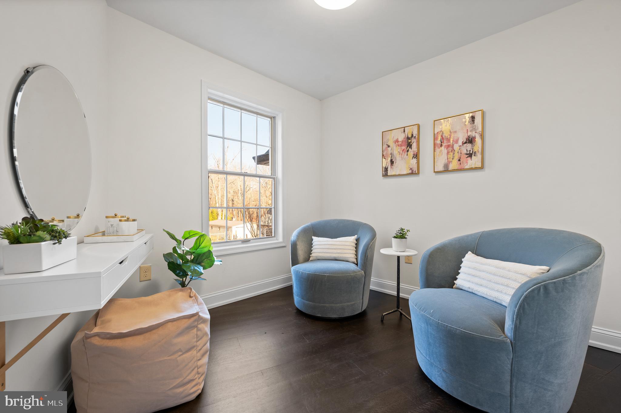 RADNOR HUNT - Residential