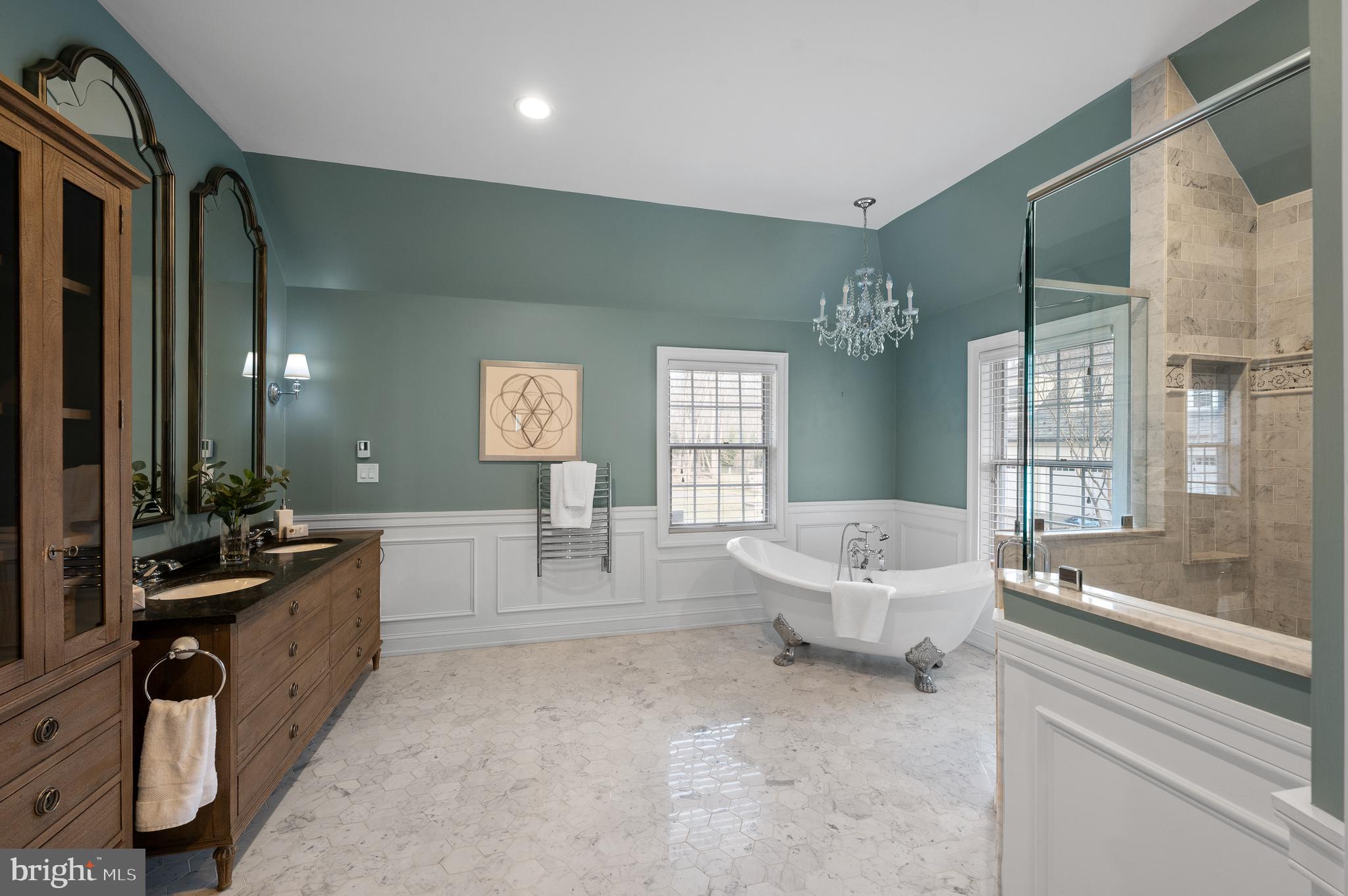 RADNOR HUNT - Residential