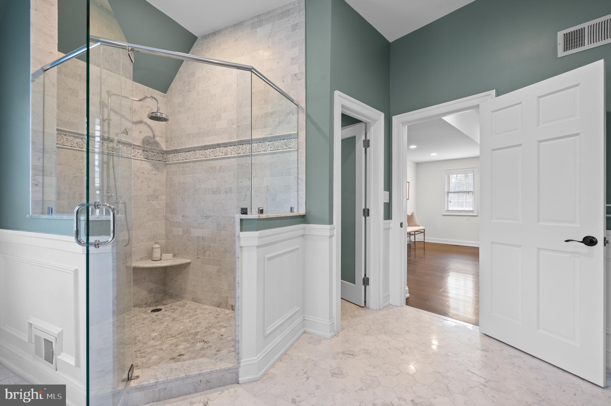 RADNOR HUNT - Residential