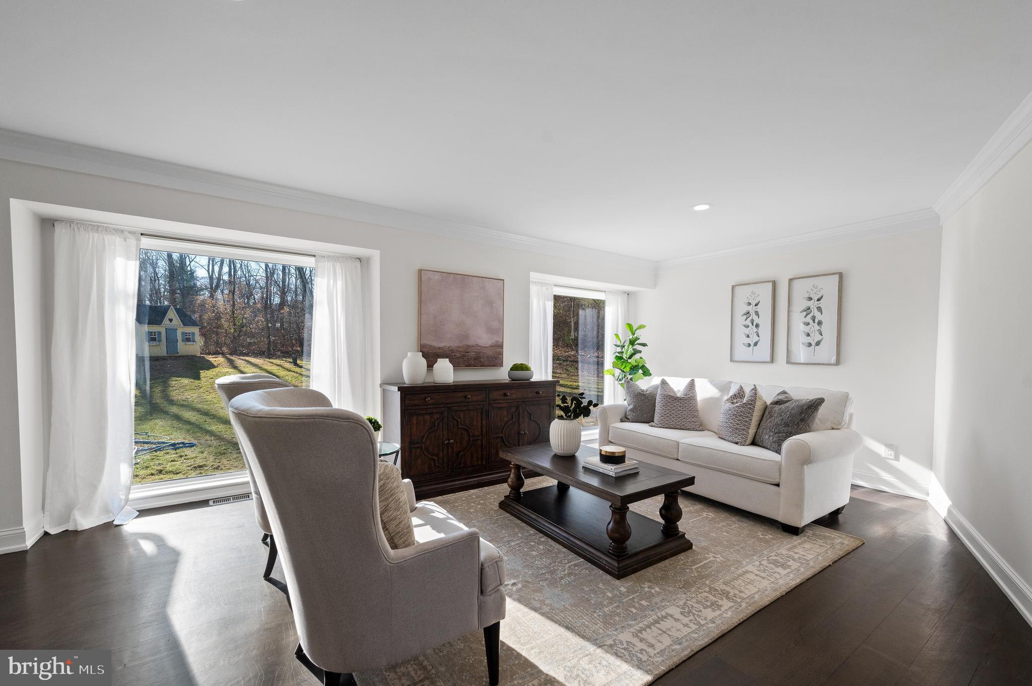 RADNOR HUNT - Residential
