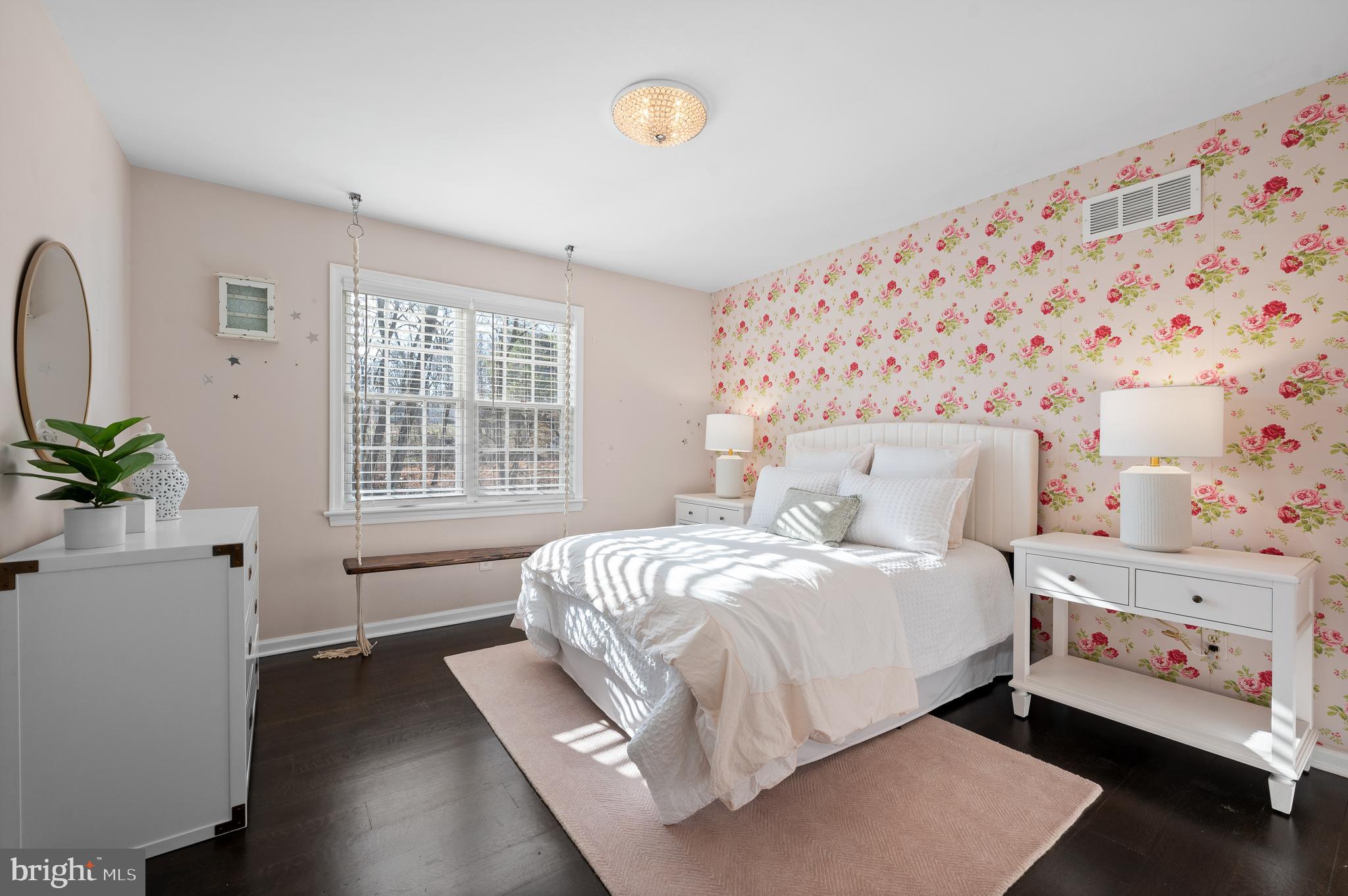 RADNOR HUNT - Residential