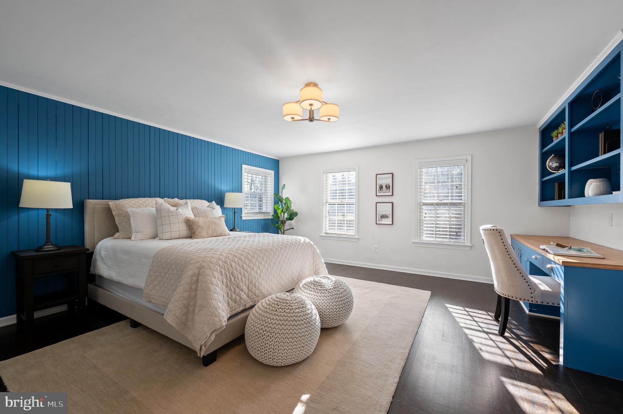 RADNOR HUNT - Residential