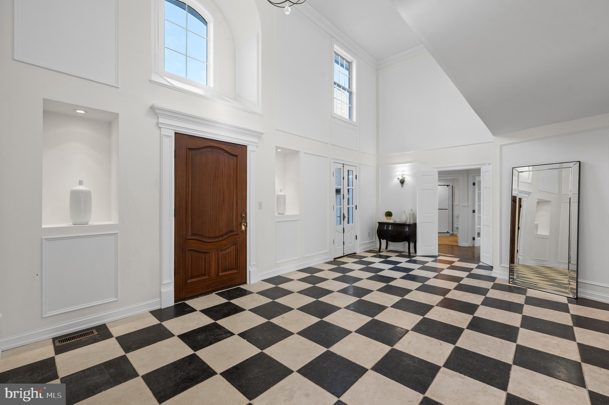 RADNOR HUNT - Residential