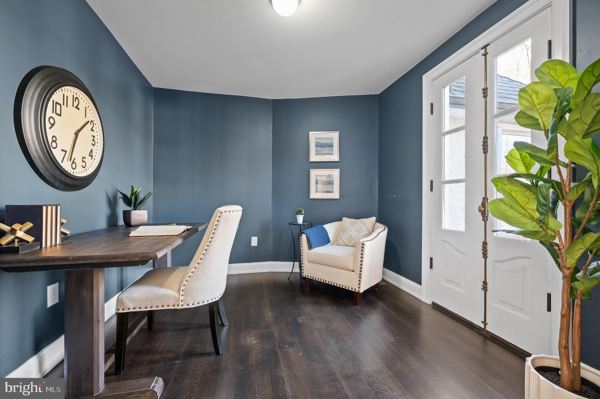 RADNOR HUNT - Residential