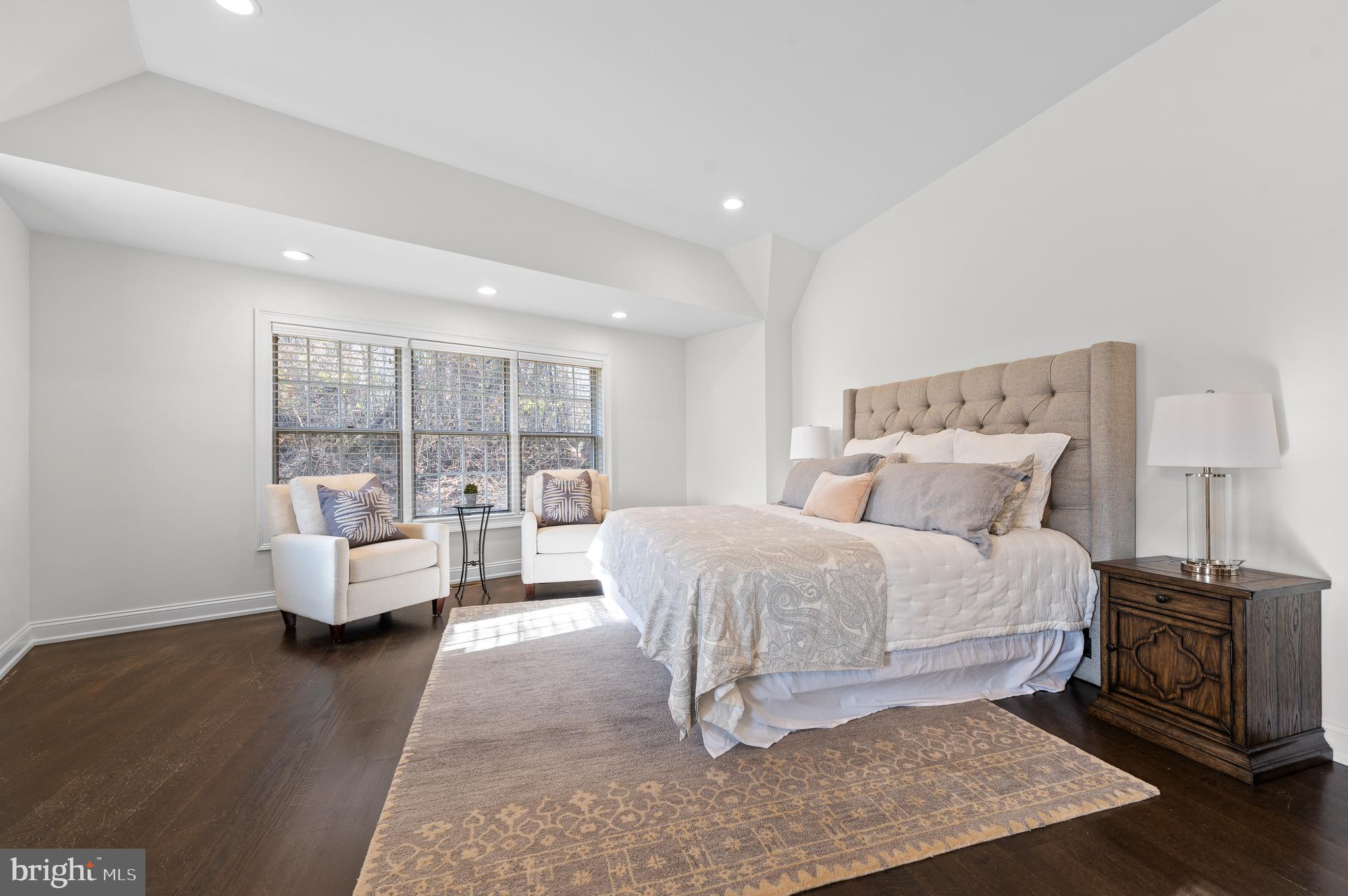 RADNOR HUNT - Residential