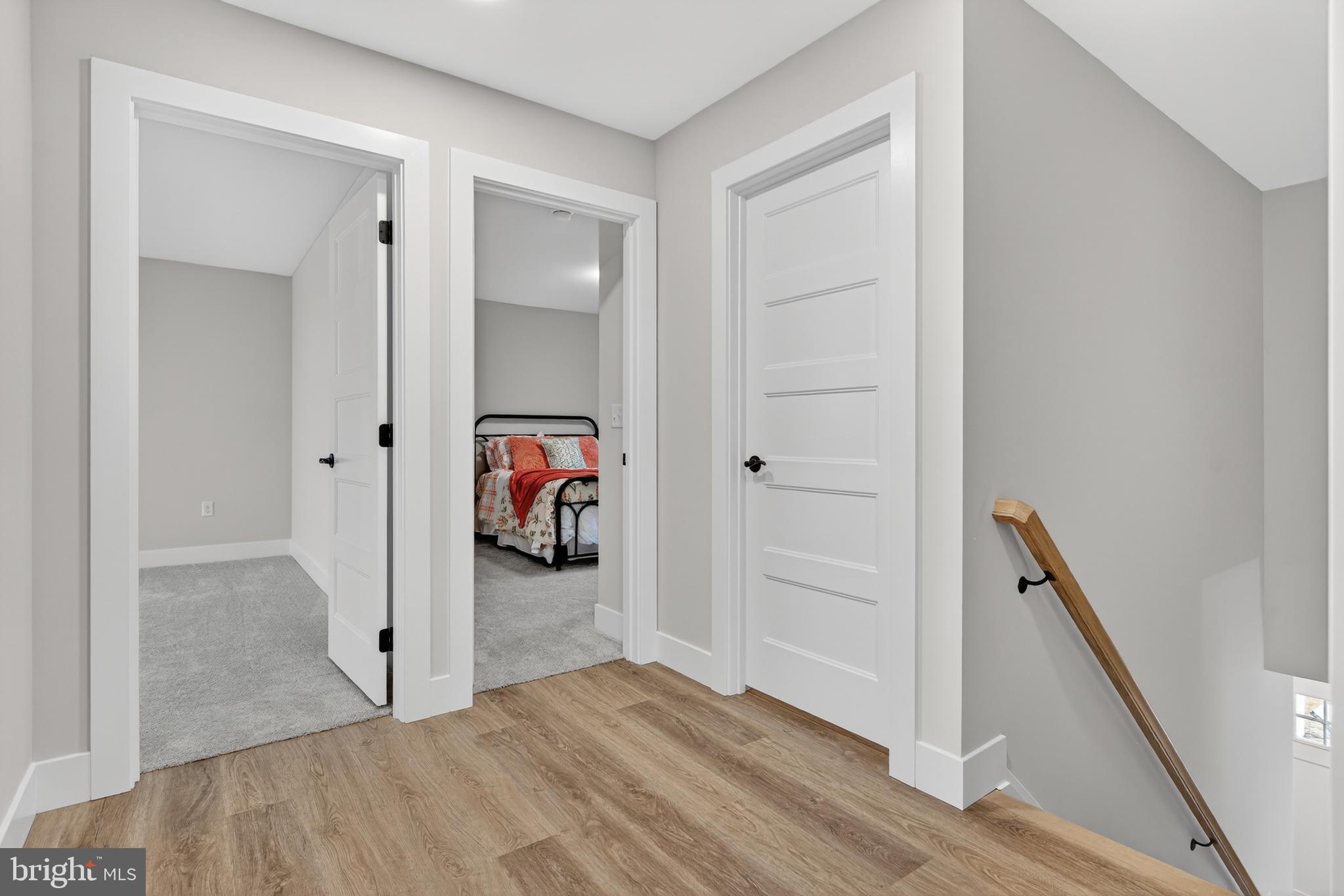 RIVER RIDGE HILLS - Residential