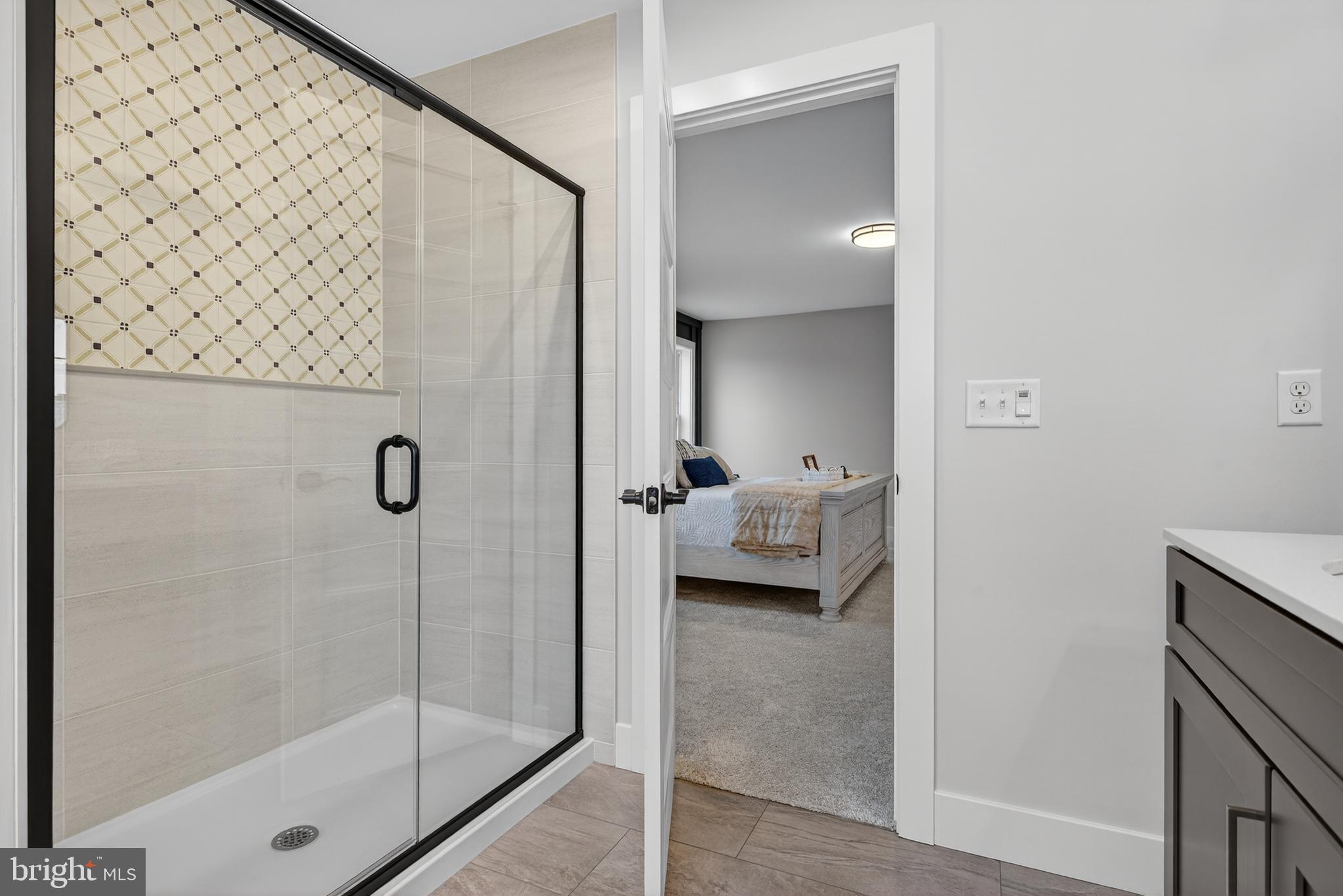 RIVER RIDGE HILLS - Residential