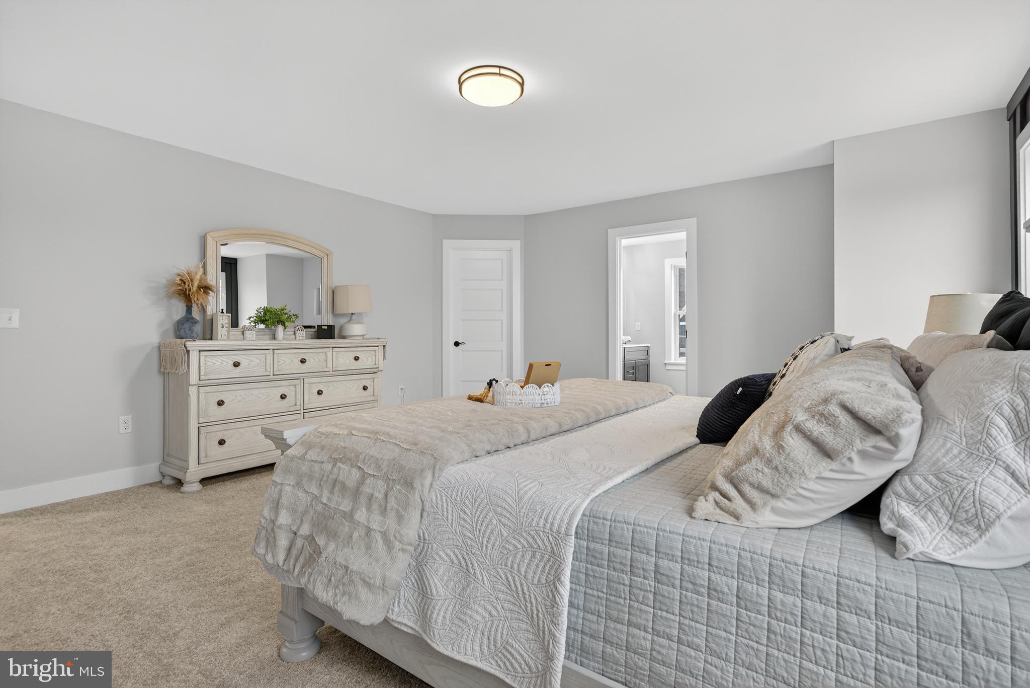 RIVER RIDGE HILLS - Residential