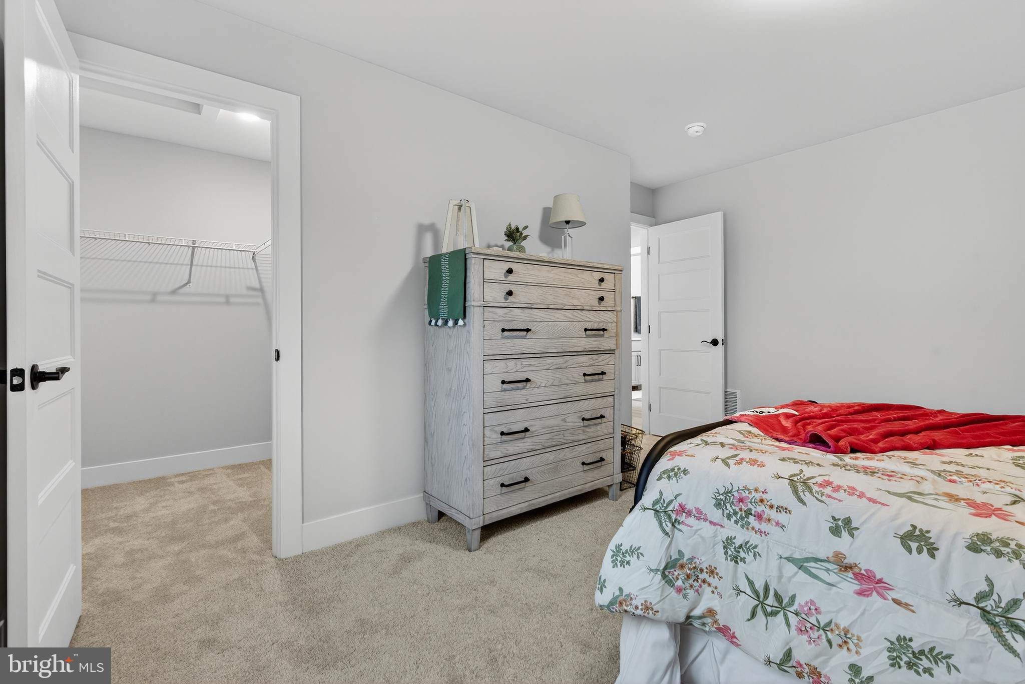 RIVER RIDGE HILLS - Residential