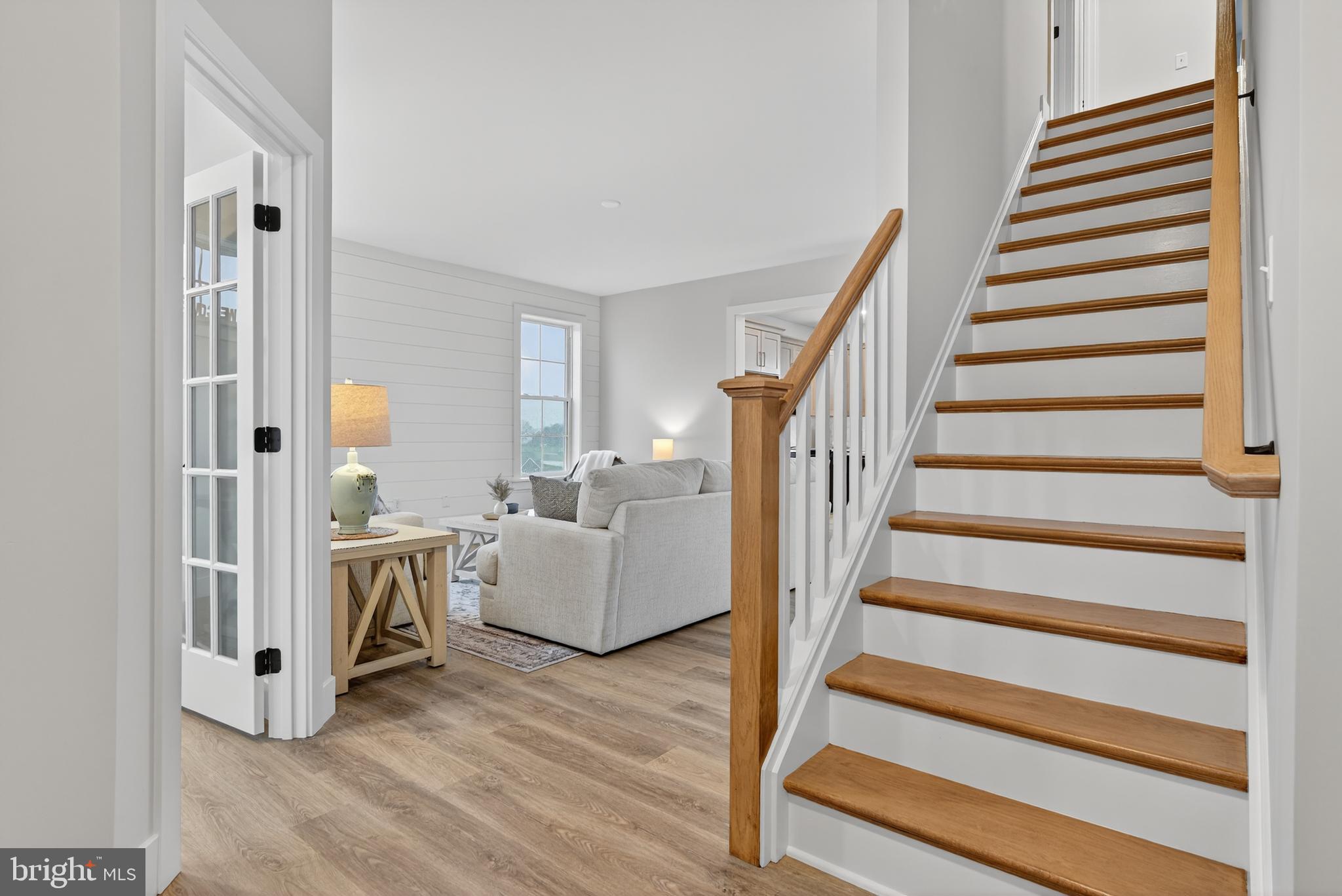 RIVER RIDGE HILLS - Residential