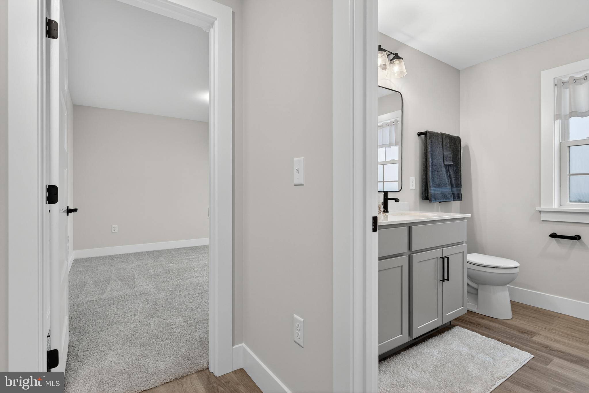 RIVER RIDGE HILLS - Residential