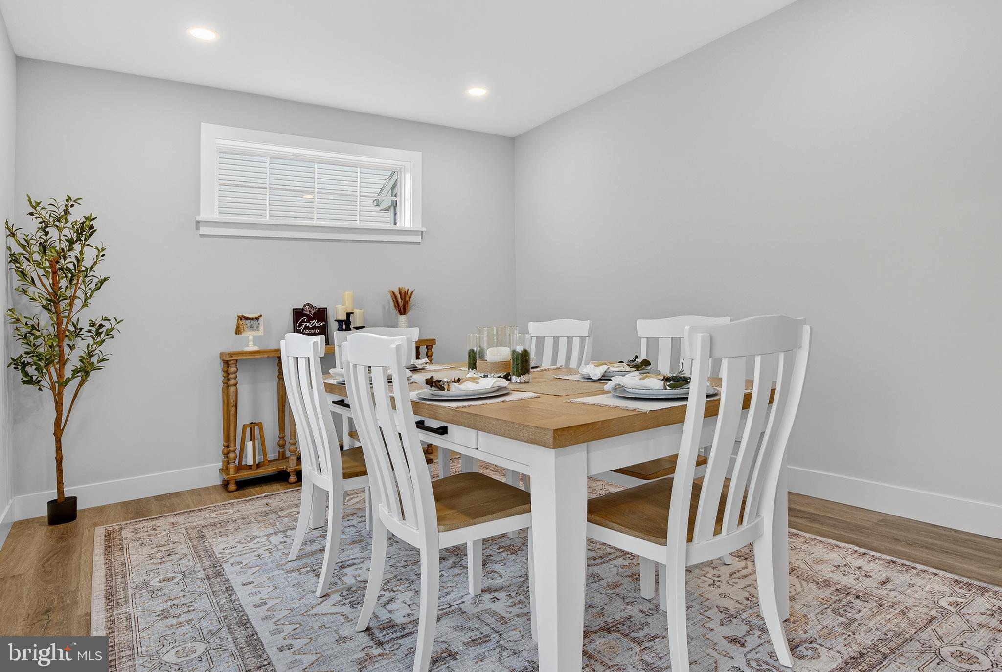 RIVER RIDGE HILLS - Residential