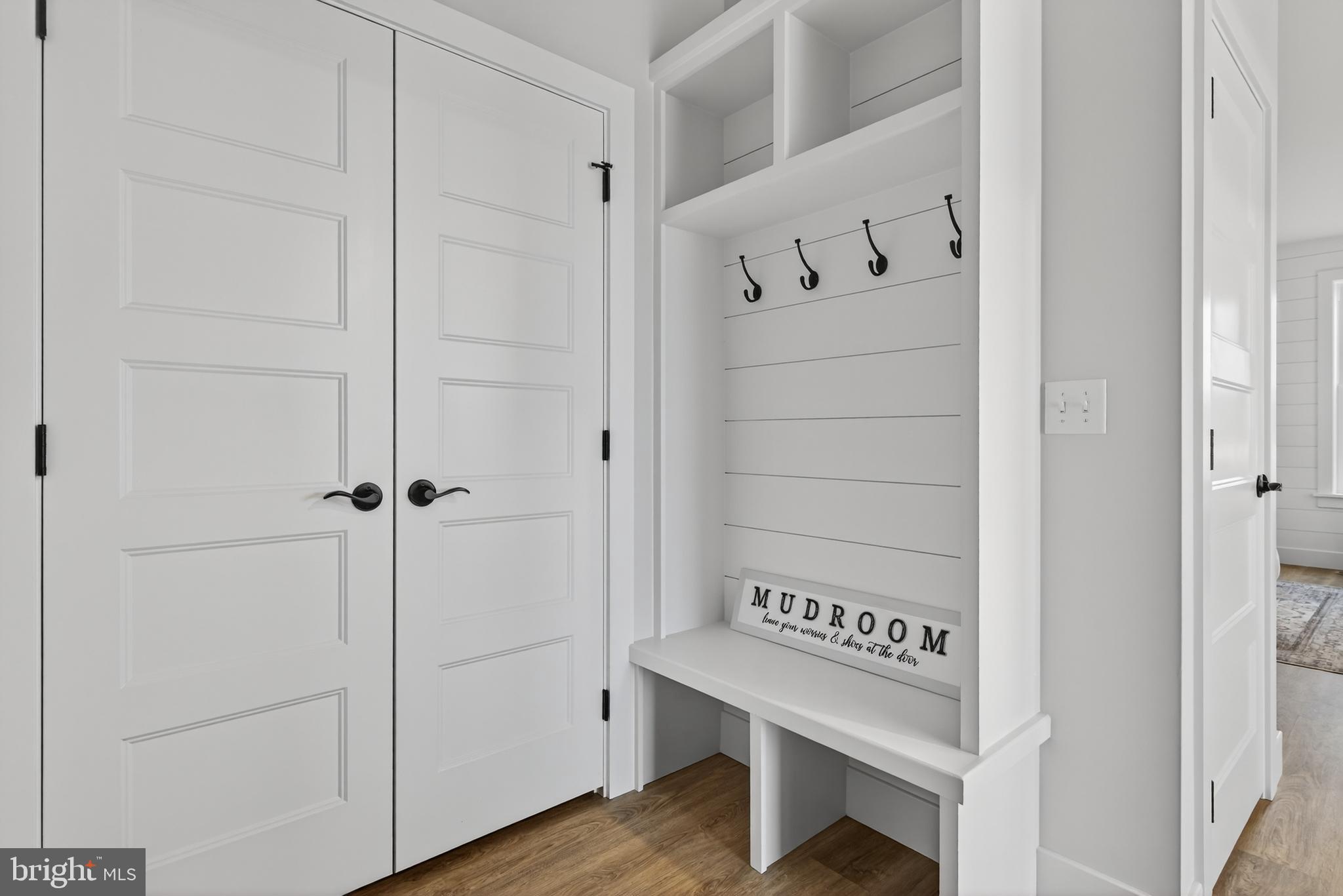 RIVER RIDGE HILLS - Residential