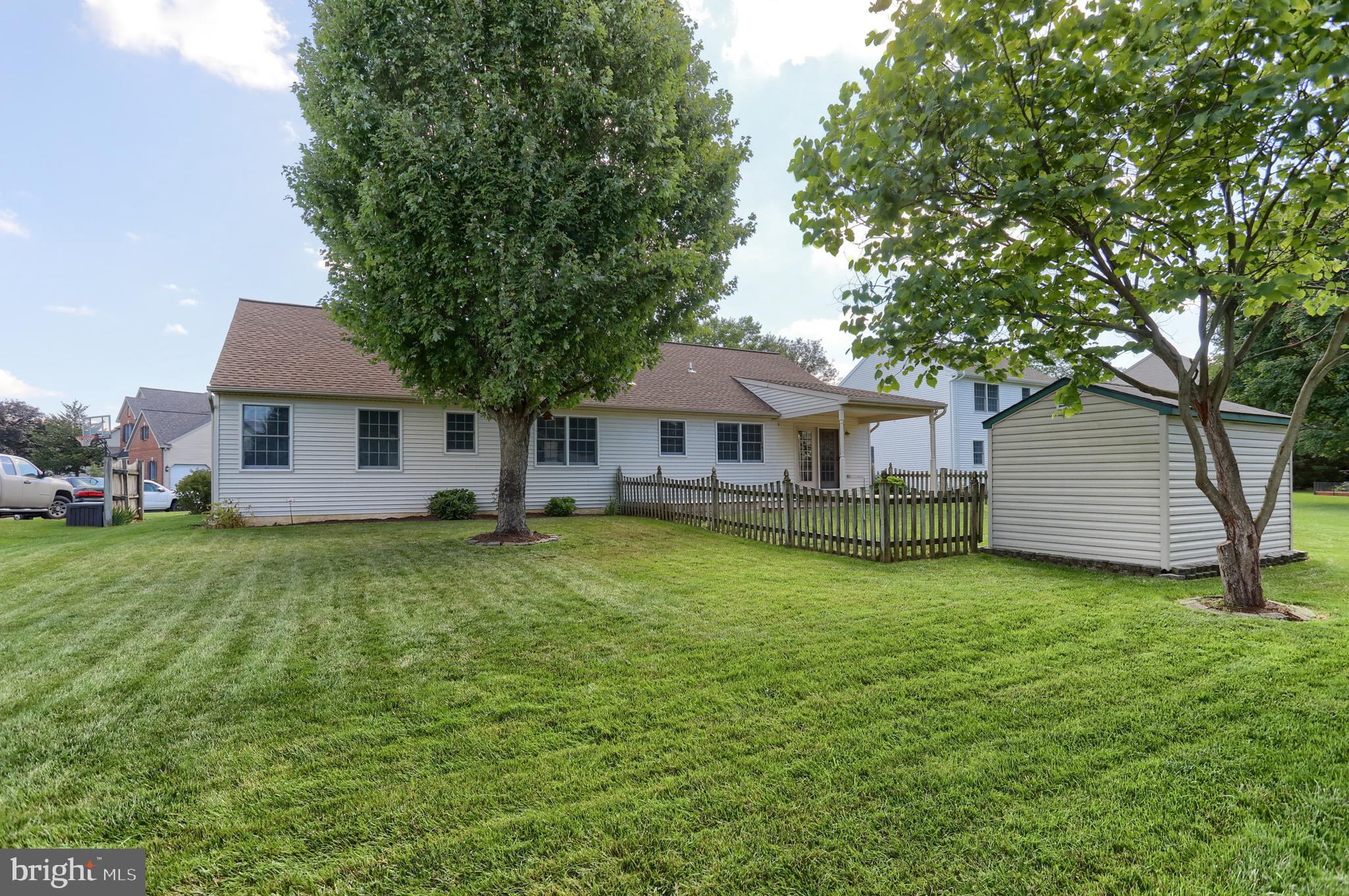 THE OAKS - Residential