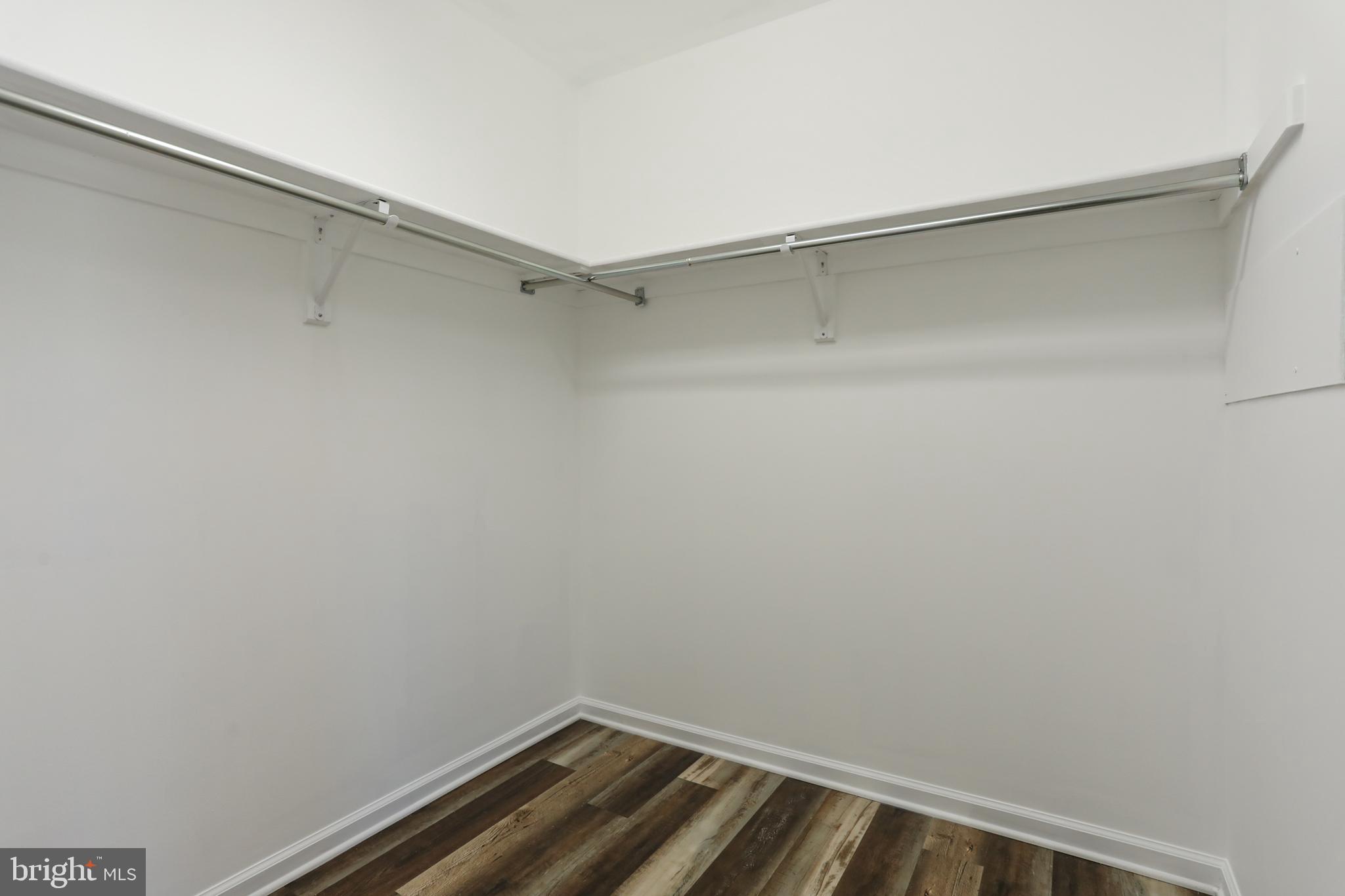 THE OAKS - Residential