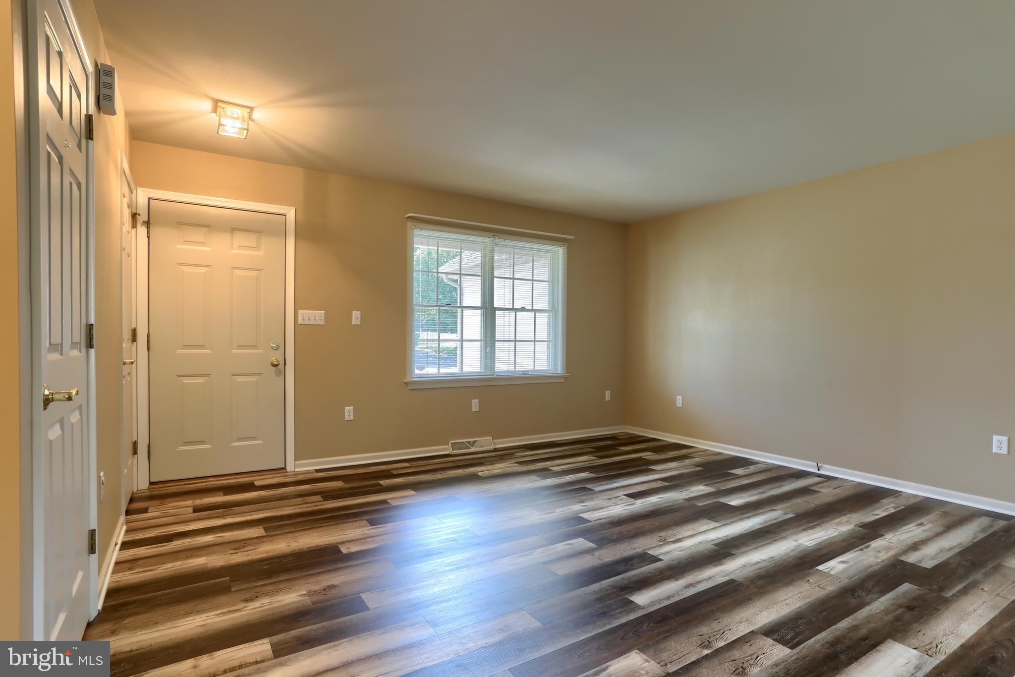 THE OAKS - Residential