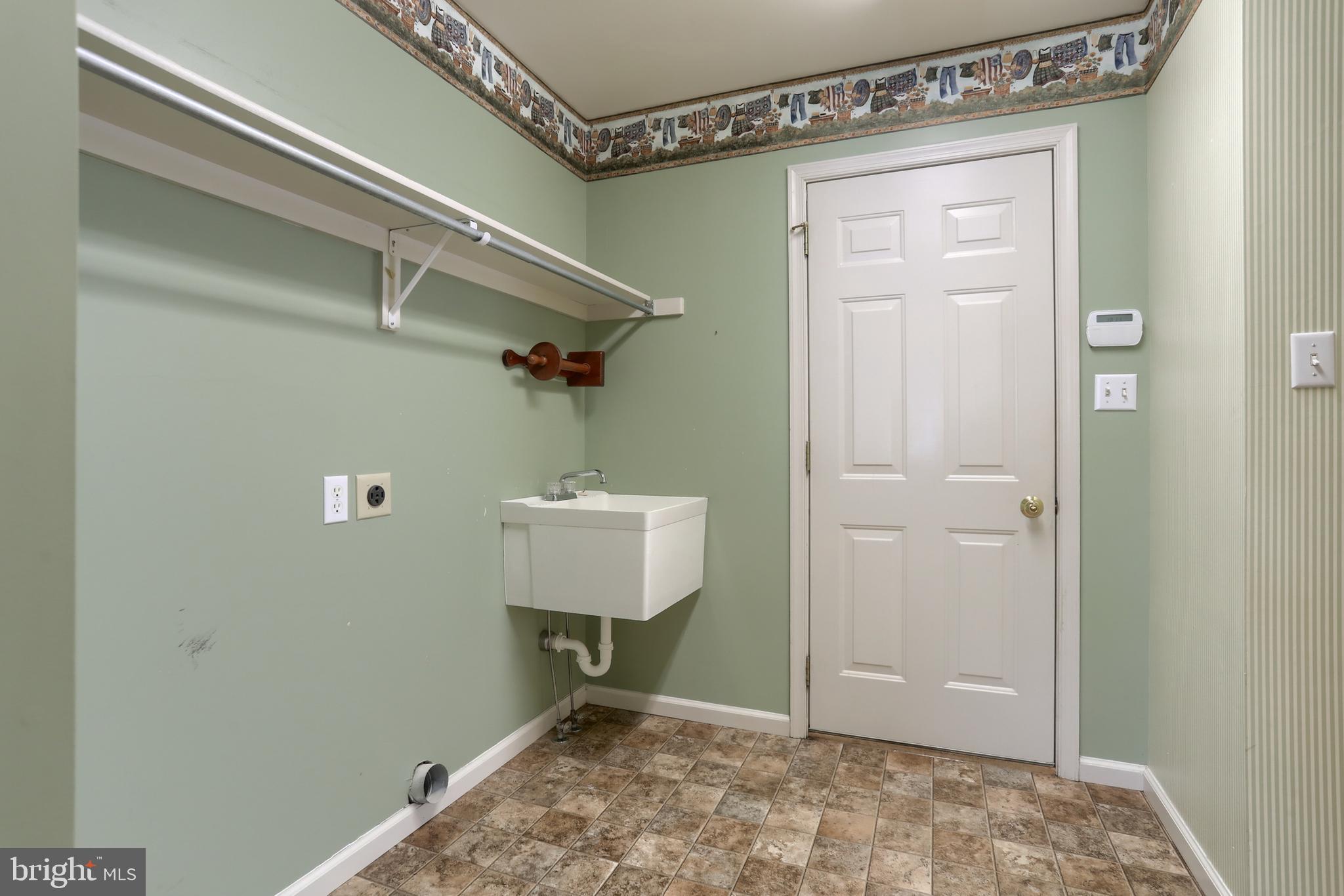 THE OAKS - Residential