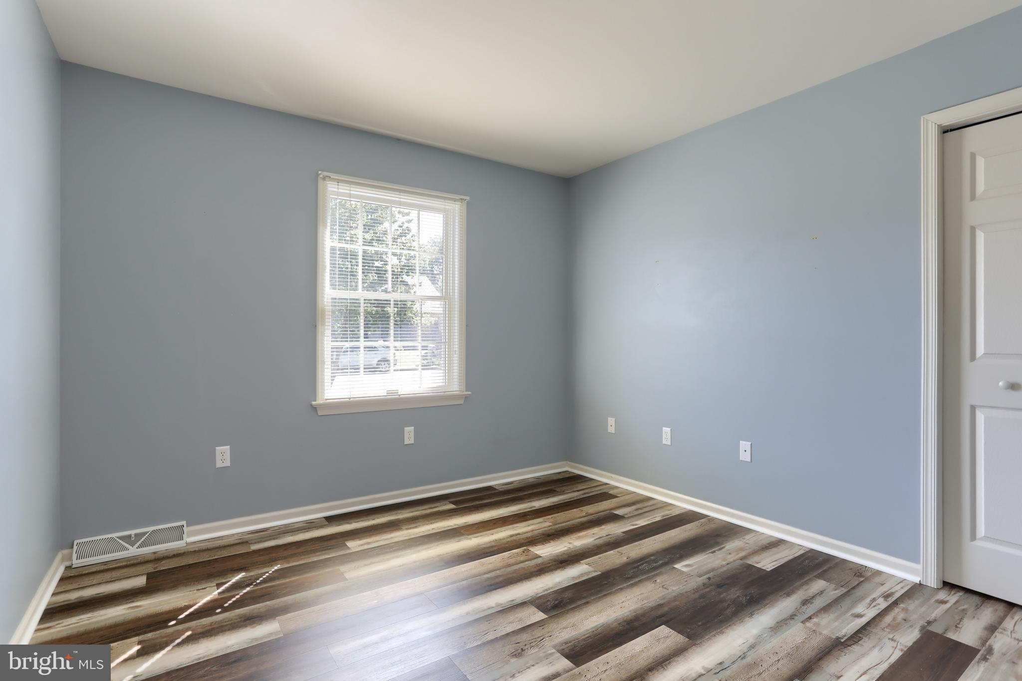 THE OAKS - Residential