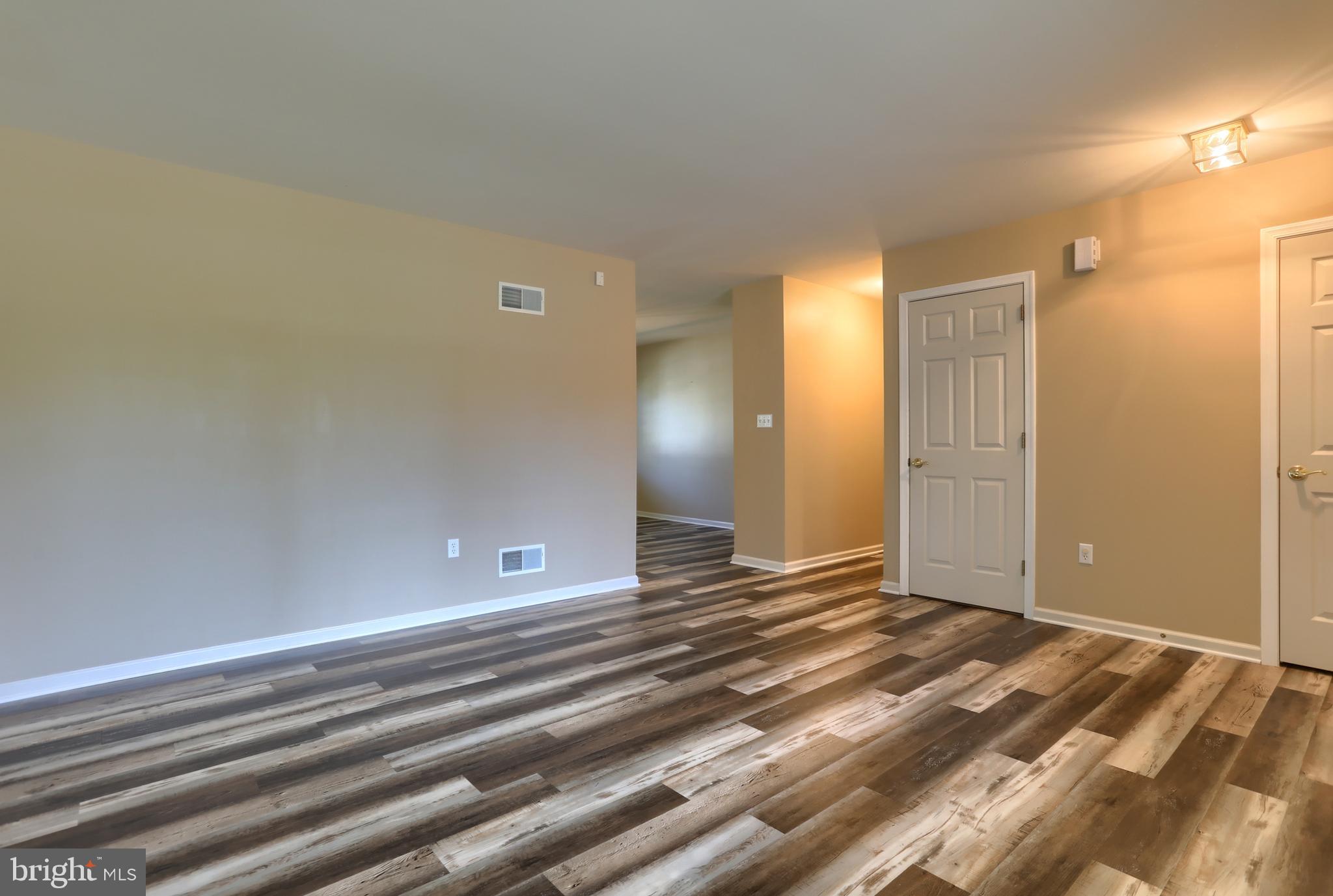 THE OAKS - Residential