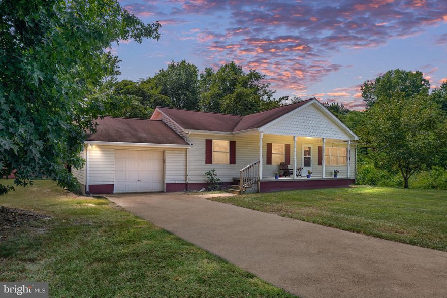 MOTIVATED SELLER, BRING ALL OFFERS! 
Come see this lovely 3 bedroom 1.5 bath ranch in the Ebb Tide Beach area of Colonial Beach.  Beautiful hardwoods throughout this light filled home make it an inviting space. Spacious, flat lot with fenced rear yard, rear deck and front porch lets you enjoy the outdoors on a nice day. This Ebb Tide Community is golf cart friendly, has a community dock and beach along with pavilion. Imagine all the amenities without an HOA. (Just $125 fee to join association to gain access to water/beach/dock rights).