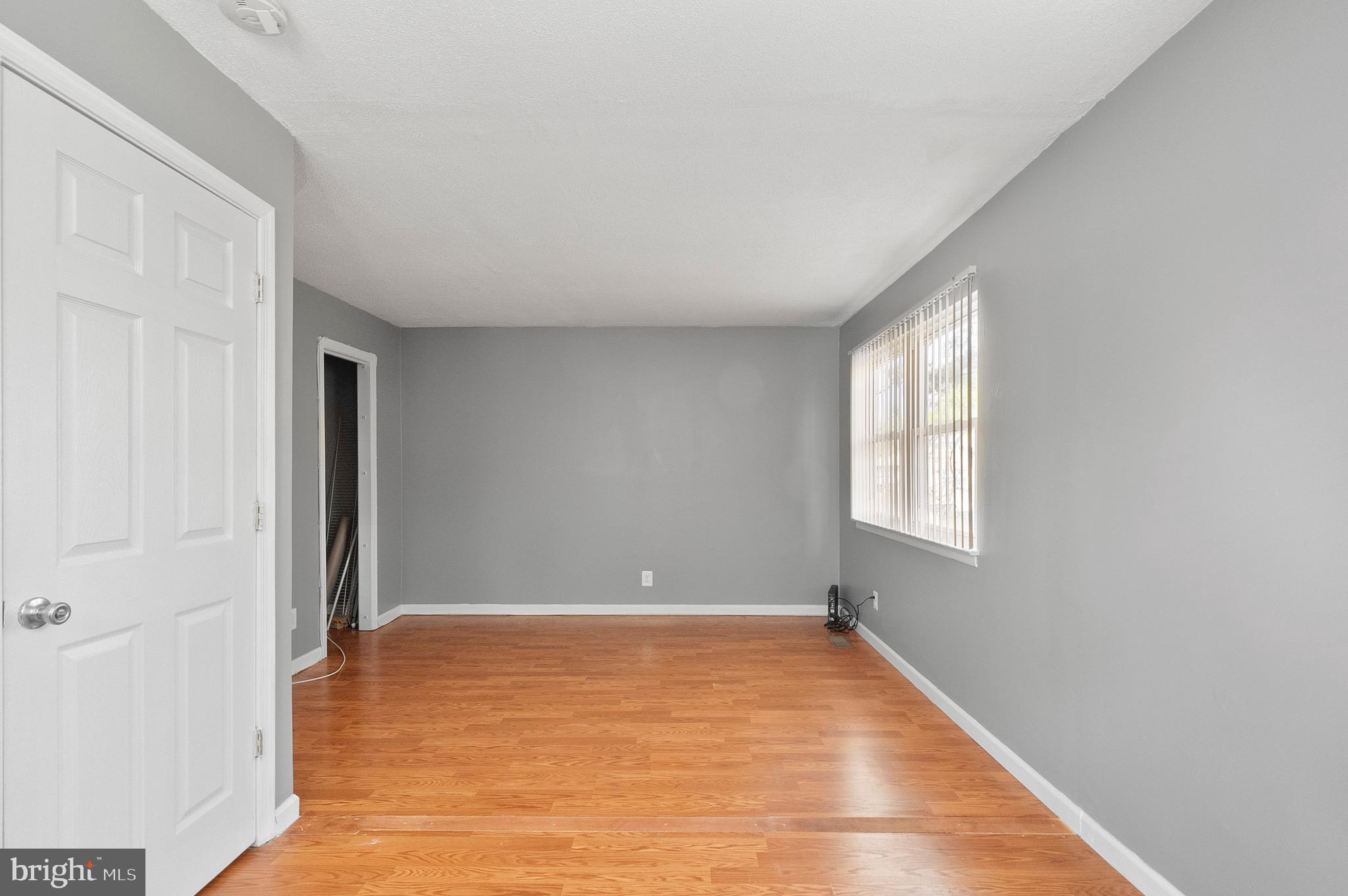 HARFORD SQUARE - Residential Lease