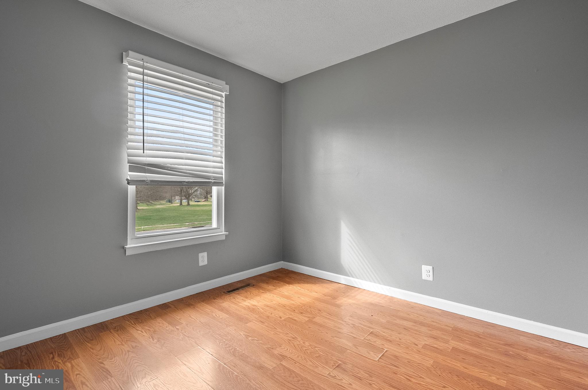 HARFORD SQUARE - Residential Lease