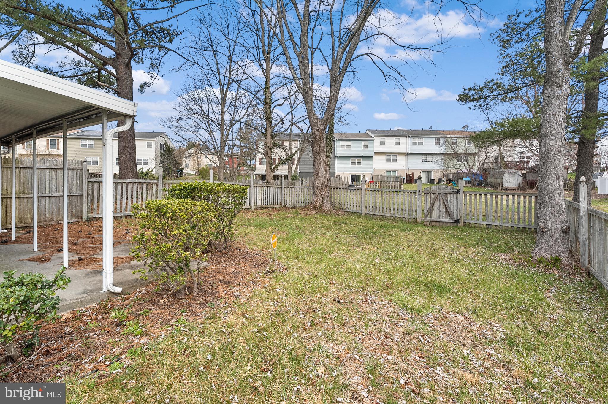 HARFORD SQUARE - Residential Lease