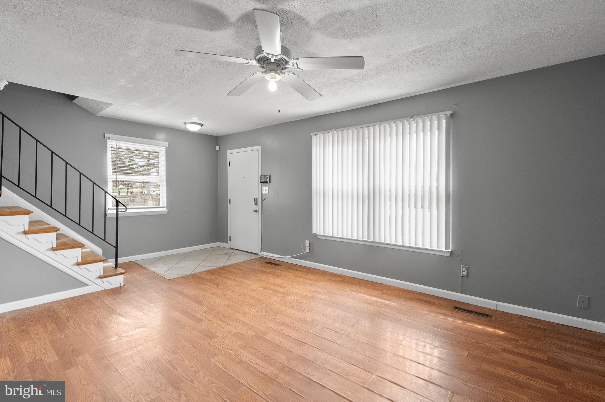 HARFORD SQUARE - Residential Lease