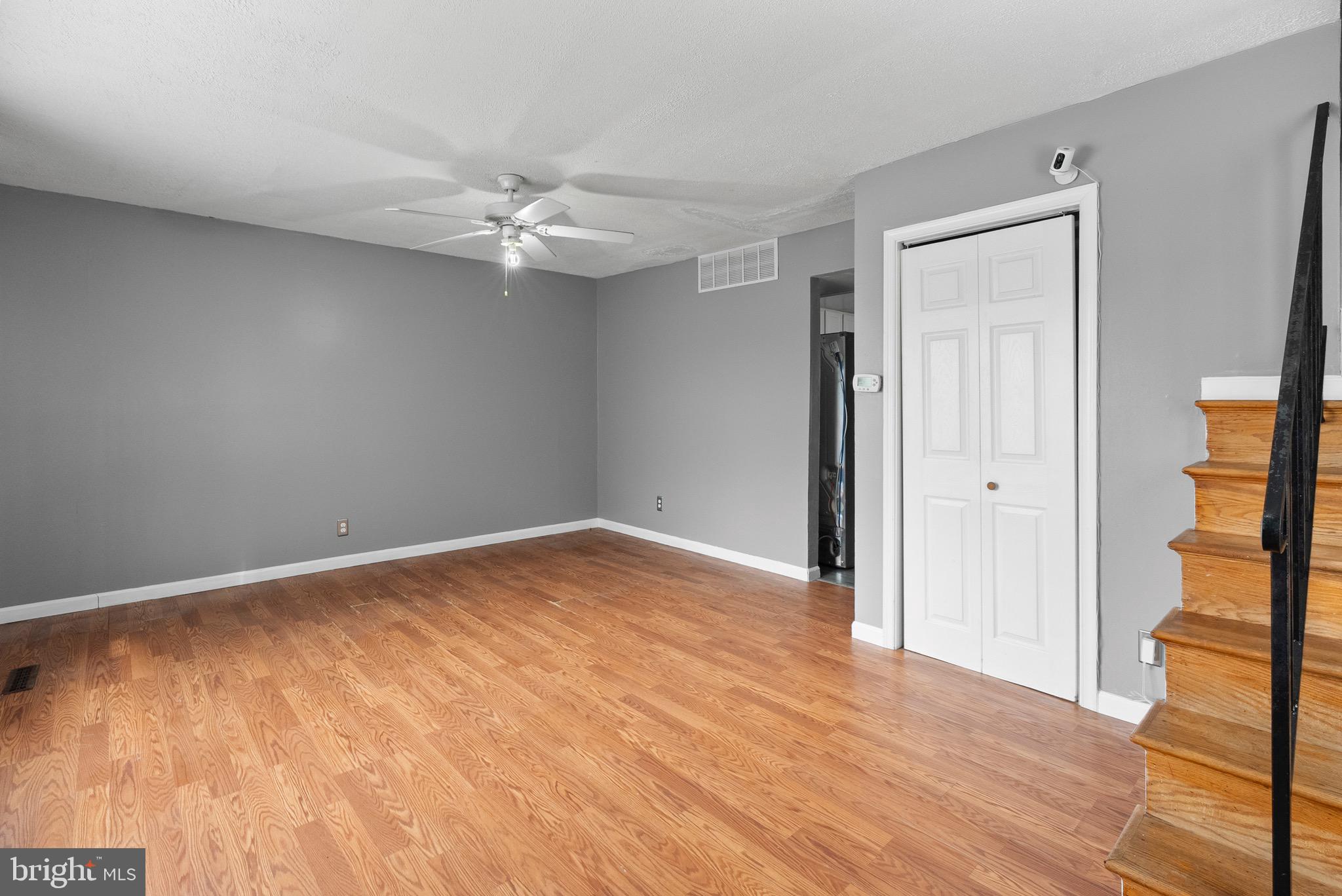 HARFORD SQUARE - Residential Lease