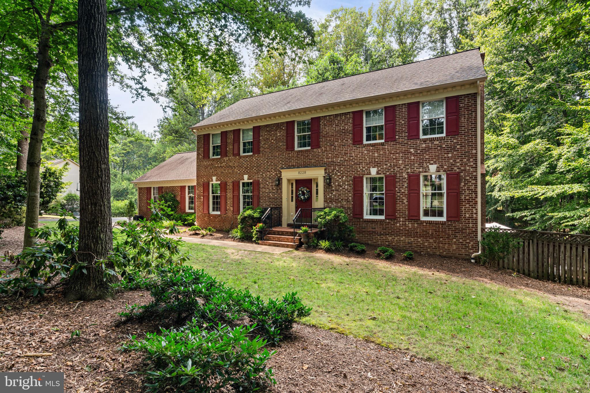 8228 HONEYSUCKLE ROAD