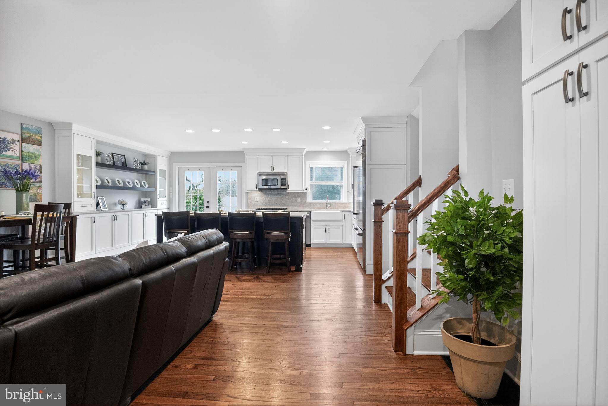 WILLISTOWN ACRES - Residential