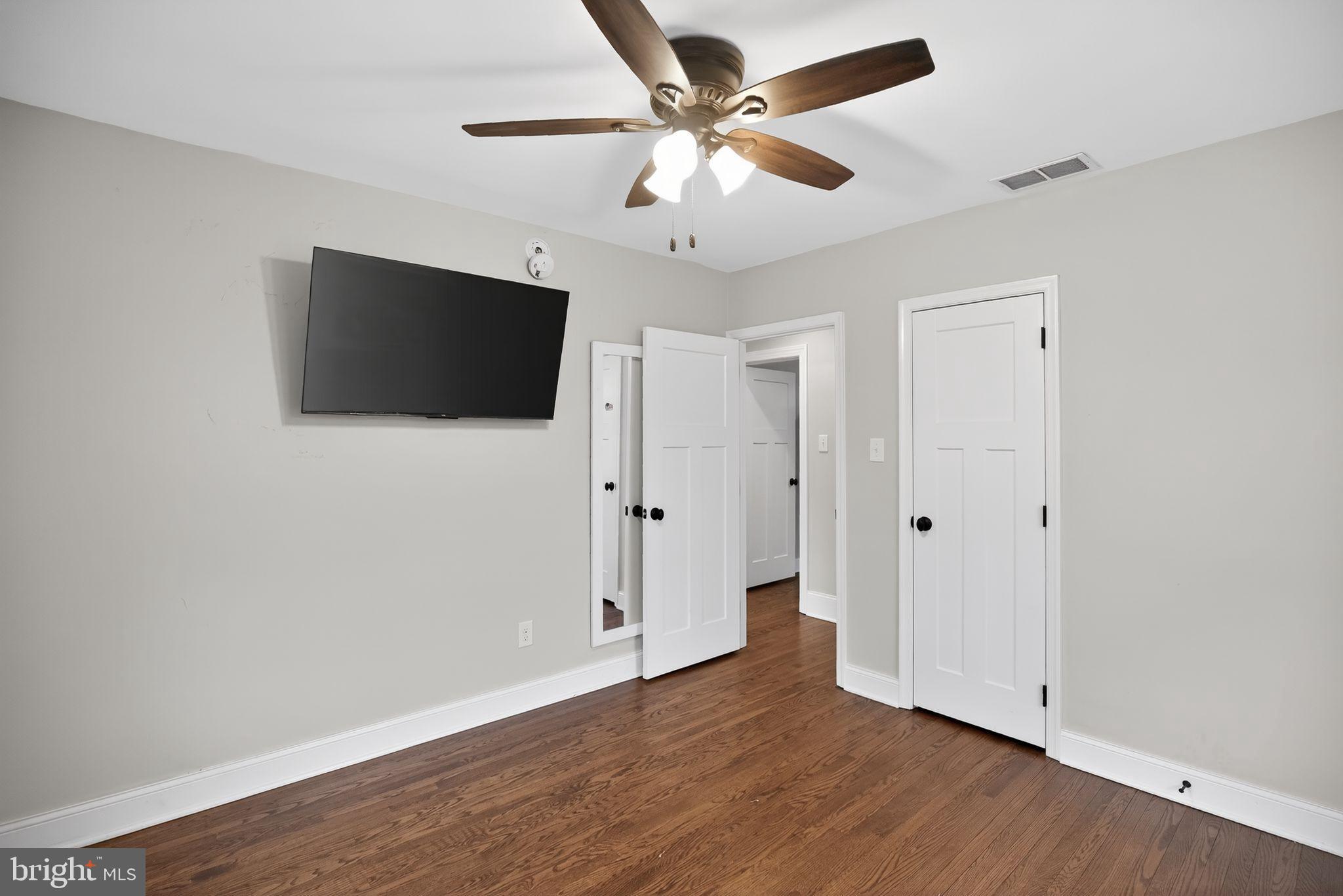 WILLISTOWN ACRES - Residential