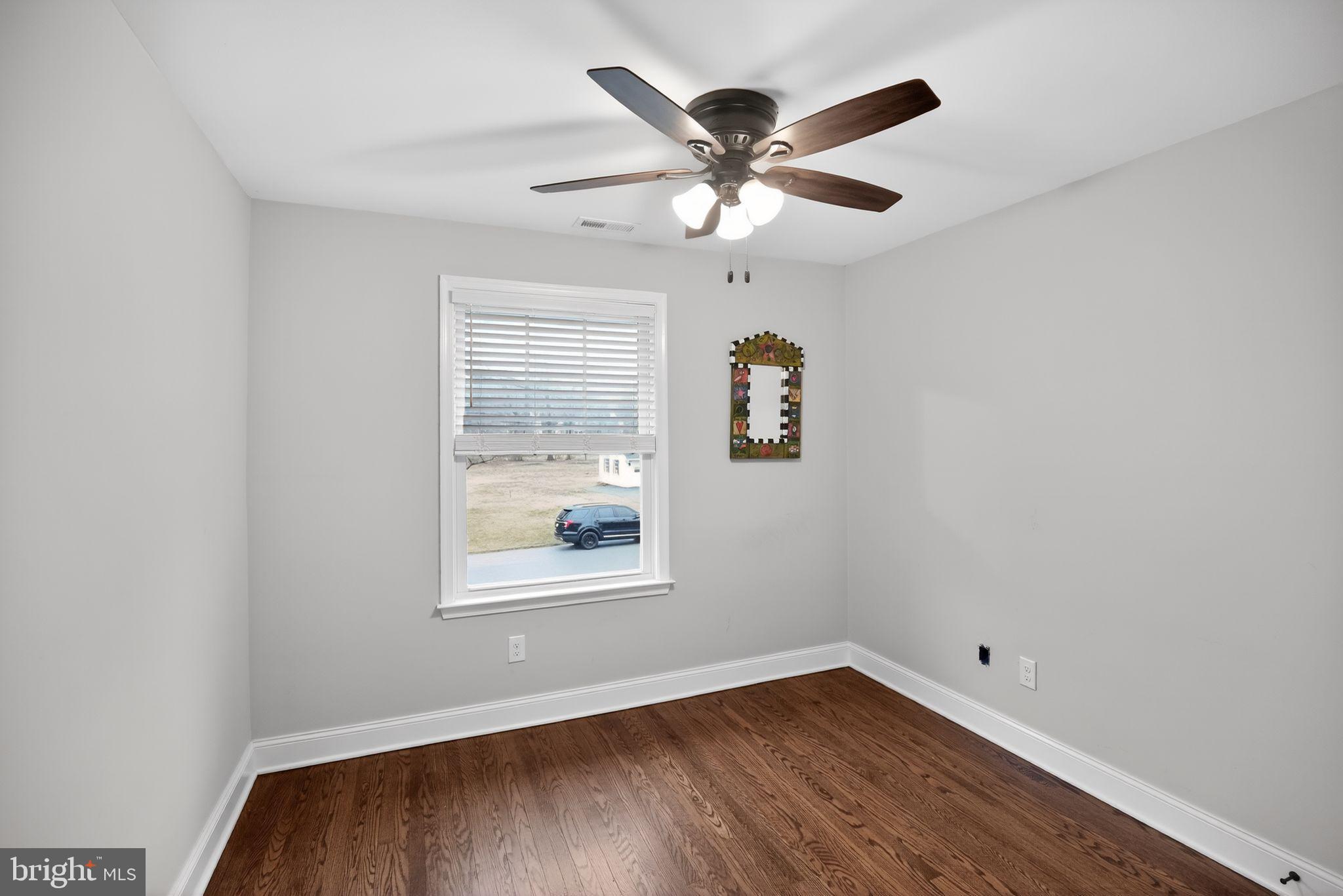 WILLISTOWN ACRES - Residential