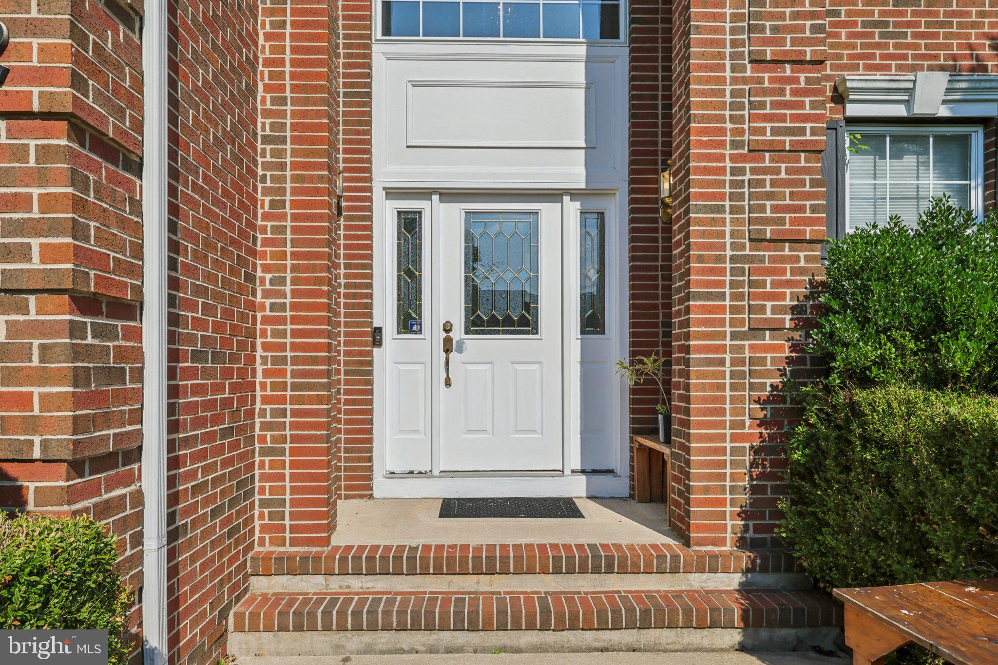 2 CARRIAGE COURT