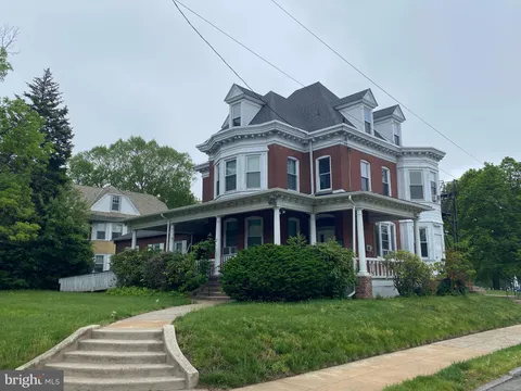 301 E 19th Street, Chester, PA MLS: PADE2090208