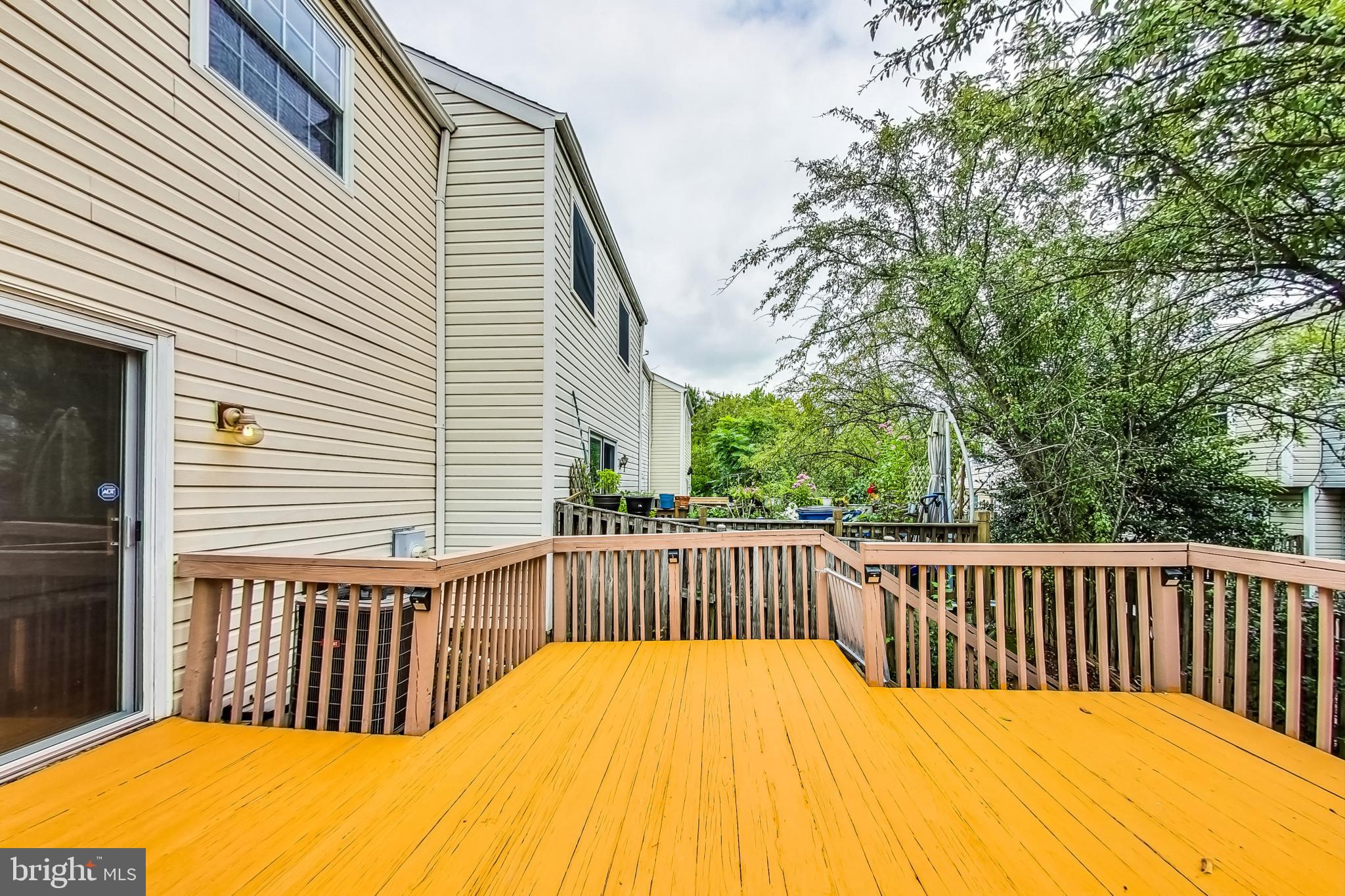 PARK OVERLOOK - Residential Lease